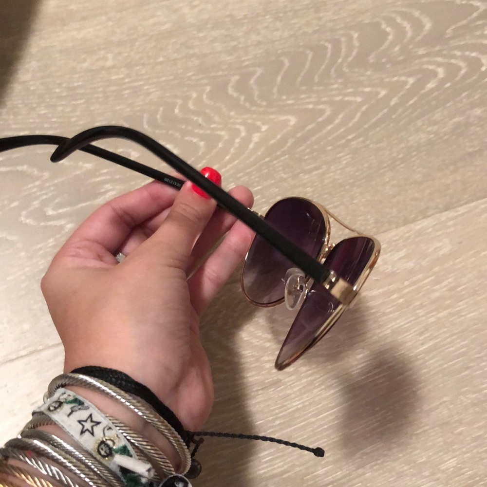 Aviators - Picture 3 of 3